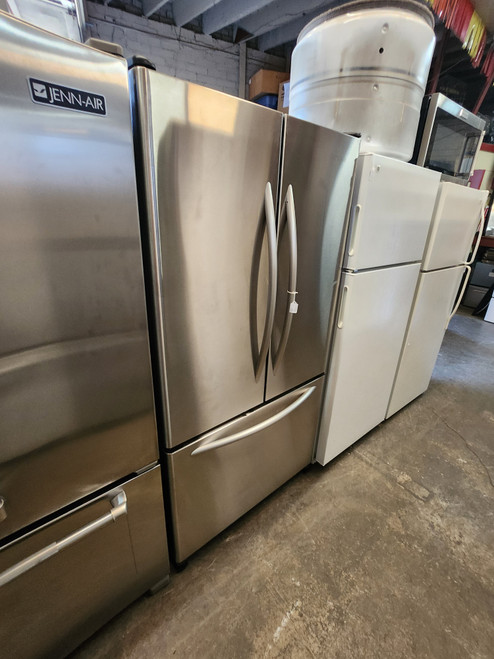 Maytag19.8 cu. ft. Counter-Depth French Door Refrigerator with 4 Easy Glide Spill-Catcher Glass Shelves, 2 Humidity Crispers, Ice Maker and Electronic Triple-Cool System: Stainless Steel LOCATED IN OUR PORTLAND OREGON APPLIANCE STORE SKU 19418