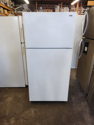 HOTPOINT14 CUBIC FOOT REFRIGERATOR TOP FREEZER WIRE SHELVES 2 CRISPER WHITE LOCATED IN OUR PORTLAND OREGON APPLIANCE STORE SKU 19485
