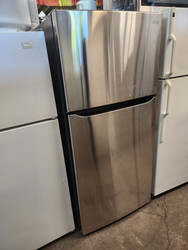 LG 30 Inch Top Freezer Refrigerator with 20.2 Cu. Ft. Total Capacity, Adjustable Glass Shelves, Humidity-Controlled Crispers, Digital Temperature Controls, LED Lights, Stainless Steel LOCATED IN OUR PORTLAND OREGON APPLIANCE STORE SKU 19508