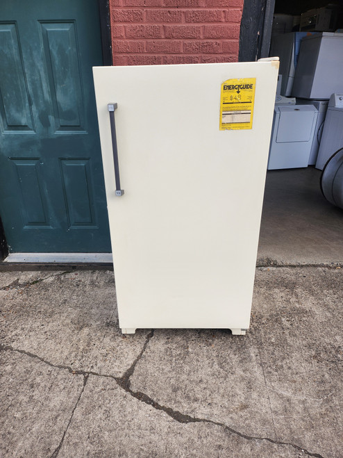 KENMORE 13 CUBIC FOOT UPRIGHT FREEZER MANUAL DEFROST 3 COOLING SHELVES 4 DOOR COMPARTMENTS LOCATED IN OUR PORTLAND OREGON APPLIANCE STORE SKU 19529