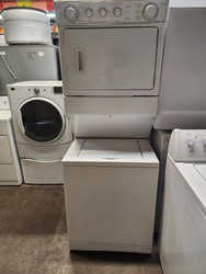 WHIRLPOOL 27 INCH LAUNDRY CENTER WASHER 6 CYCLE PLUS PREWASH AND SOAK OPTION 3 TEMPERATURE 4 WATER LEVELS DRYER 4 CYCLE AUTO DRY LOW HEAT AUTO DRY HIGH HEAT TIMED DRY HIGH HEAT AIR DRY WHITE SKU 19535