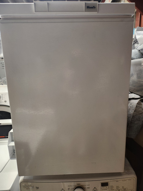 WOODS 5 CUBIC FOOT CHEST FREEZER MANUAL DEFROST WHITE LOCATED IN OUR PORTLAND OREGON APPLIANCE STORE SKU 19568