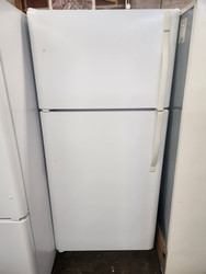 Whirlpool 33 Inch Bottom-Freezer Refrigerator with Fresh Flow Preserver, Accu-Chill System, Adaptive Defrost, Spill Guard Glass Shelves, Humidity Controlled Crispers, LED Lighting Stainless Steel LOCATED IN OUR PORTLAND OREGON APPLIANCE STORE SKU 19608