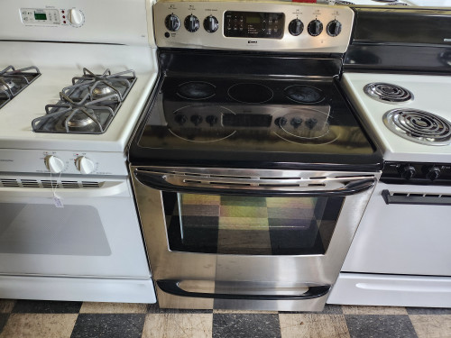 KENMORE 30 INCH FREESTANDING 5 BURNER GLASS TOP ELECTRIC RANGE WARMING DRAWER 1 LARGE DUAL CENTER WARMING BURNER 1 LARGE 2 SMALL WARM AND HOLD OPTION BLACK AND STAINLESS LOCATED IN OUR PORTLAND OREGON APPLIANCE STORE SKU 19590