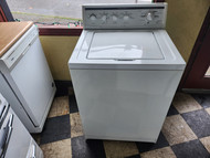 KITCHENAID 17 CYCLE 5 SPEED COMBINATIONS 5 WATER LEVELS 6 TEMPERATURES OPTIONS EXTRA RINSE TOP LOAD WASHER WHITE LOCATED IN OUR PORTLAND OREGON APPLIANCE STORE LOCATED IN OUR PORTLAND OREGON APPLIANCE STORE SKU 19769