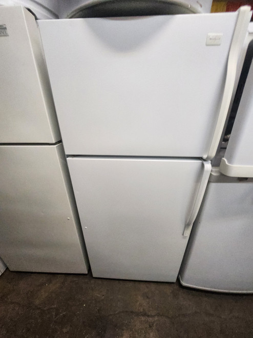WHIRLPOOL 16 CUBIC FOOT REFRIGERATOR TOP FREEZER ADJUSTABLE WIRE SHELVES SINGLE CRISPER DRAWER WITH GLASS COVER WHITE LOCATED IN OUR PORTLAND OREGON APPLIANCE STORE SKU 19835