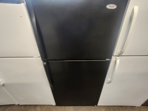 Whirlpool 18.2 cu. ft. Top-Freezer Refrigerator with 2 Wire Shelves, Automatic Defrost, 5 Door Bins, 2 Clear Crispers, Clear Meat Pan and Up-Front Temperature Controls: Black LOCATED IN OUR POTLAND OREGON APPLIANCE STORE SKU 19839