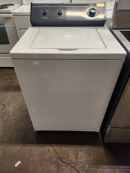 WHIRLPOOL HEAVY DUTY LARGE CAPACITY TOP LOAD WASHER 2 SPEED 5 CYCLE 3 LEVEL 3 TEMPERATURE WHITE LOCATED IN OUR PORTLAND OREGON APPLIANCE STORE SKU 19843