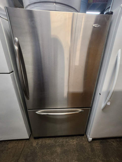 Maytag MBR2556KES 25.1 cu. ft. Bottom-Freezer Refrigerator with Adjustable Spill Catcher Shelves and Sealed Fresh Lock Crispers Ice Maker Stainless Steel/Right Hinge Door Swing LOCATED IN OUR PORTLAND OREGON APPLIANCE STORE SKU 19910