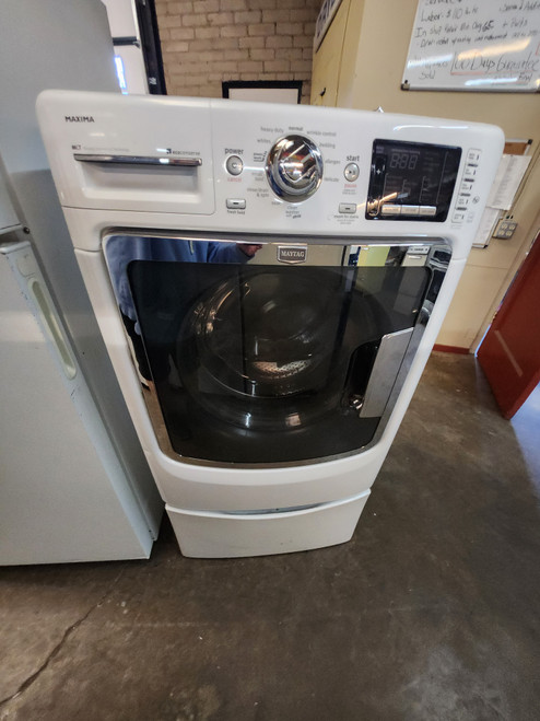 Maytag Maxima Series 27 Inch Front-Load Steam Washer with 4.3 cu. ft. Capacity, 12 Cycles Including Power Wash, Steam for Stains/Oxi Boost Options and Built-In Water Heater: White LOCATED IN OUR PORTLAND OREGON APPLIANCE STORE SKU 19915