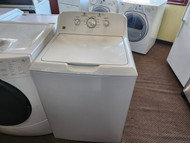 GE TOP LOAD WASHER 10 CYCLE SETTINGS 4 WATER LEVELS PLUS PRECISE FILL OPTION 6 TEMPERATURE WHITE LOCATED IN OUR PORTLAND OREGON APPLIANCE STORE SKU 19947