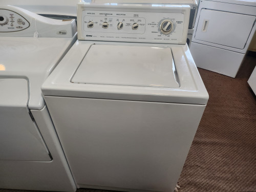 KENMORE HEAVY DUTY SUPER CAPACITY PLUS TOP LOAD WASHER 8 WASH OPTIONS 2ND RINSE 2 SPEED MOTOR 5 TEMPERATURE 3 MANUAL 2 AUTO 4 WATER LEVEL SETTINGS WHITE LOCATED IN OUR PORTLAND OREGON APPLIANCE STORE SKU 19988