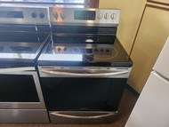 Frigidaire Gallery Series 30 Inch Freestanding Gas Range with Temperature Convection Conversion, Storage Drawer, True Convection, Power Burner, Low Simmer Burner, Keep Warm Settings, Steam Cleaning, One-Touch Self Clean SKU 20064