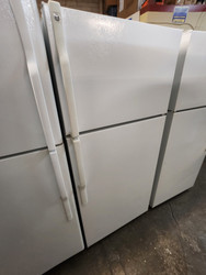 GE 30 INCH ELECTRIC RANGE COIL BURNERS 2 LARGE 2 SMALL HI LO BROIL OPTION BLACK AND STAINLESS LOCATED IN OUR PORTLAND OREGON APPLIANCE STORE SKU 20076