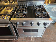 VIKING 30 INCH FREESTANDING 4 BURNER GAS RANGE HEAVY DUTY BURNER GRATES MANUAL CLEAN OVEN STAINLESS LOCATED IN OUR PORTLAND OREGON APPLIANCE STORE SKU 20078