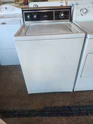 KENMORE TOP LOAD WASHER HEAVY DUTY 7 TEMPERATURE OPTIONS 3 AUTO 4 MANUAL WHITE LOCATED IN OUR POTLAND OREGON APPLIANCE STORE SKU 21004