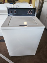 ROPER BY WHIRLPOOL TOP LOAD WASHER HEAVY DUTY EXTRA LARGE CAPACITY 8 CYCLE WASH SETTINGS 5 WATER LEVELS 4 TEMPERATURE WHITE LOCATED IN OUR PORTLAND OREGON APPLIANCE STORE SKU 21010