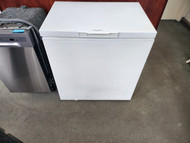 Whirlpool 7.0 cu. ft. Chest Freezer with Manual Defrost Adjustable Thermostat and Defrost Drain HAS 134A REFRIGERANT WHITE LOCATED IN OUR PORTLAND OREGON APPLIANCE STORE SKU 21021