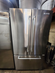 KitchenAid 21.8 cu. ft. Counter-Depth French Door Refrigerator with Spill Clean Glass Shelves Internal Water Dispenser, Ice Maker and Pull-Out Tri-Level Freezer Drawer: Stainless COSMETIC ISSUE TOP OF FREEZER DOOR SEE PIC 20063