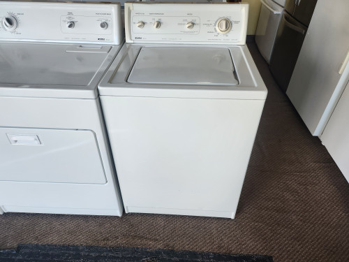 KENMORE 80 SERIES TOP LOAD WASHER HEAVY DUTY SUPER CAPACITY PLUS 3 SPEED MOTOR 4 WATER LEVELS 4 TEMPERATURE OPTIONS WHITE LOCATED IN OUR PORTLAND OREGON APPLIANCE STORE SKU 21083