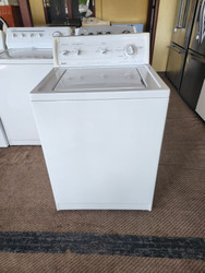 KENMORE TOP LOAD WASHER HEAVY DUTY SUPER CAPACITY PLUS WITH 3 SPEED MOTOR 4 WATER LEVEL SETTINGS 4 TEMPERATURE WHITE LOCATED IN OUR PORTLAND OREGON APPLIANCE STORE SKU 21097