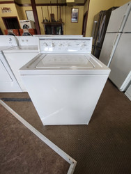 KITCHENAID HEAVY DUTY SUPER CAPACITY PLUS 17 CYCLE TOP LOAD WASHER 5 LOAD SIZE OPTIONS 6 TEMPERATURE SETTINGS EXTRA RINSE WHITE LOCATED IN OUR PORTLAND OREGON APPLIANCE STORE SKU 22010