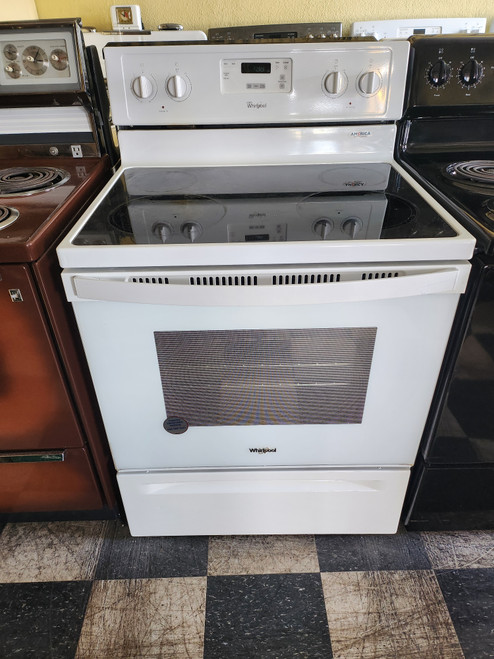 Whirlpool WFE320M0EW 30 Inch Freestanding Electric Range with 4 Radiant Elements, 3,000 Watts, 4.8 cu. ft. Traditional Oven, Easy Wipe Ceramic Glass Cooktop and Flex Heat Element: White LOCATED IN OUR PORTLAND OREGON APPLIANCE STORE SKU 22014