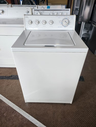 KIRKLAND BY WHIRLPOOL TOP LOAD WASHER HEAVY DUTY SUPER CAPACITY 9 CYCLE EXTRA RINSE OPTION 4 WATER LEVELS 4 TEMPERATURE WHITE LOCATED IN OUR PORTLAND OREGON APPLIANCE STORE SKU 22034