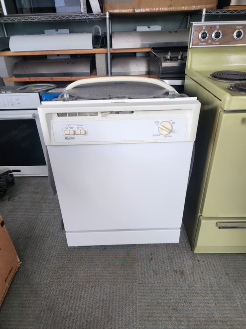 KENMORE 24 INCH BUILT IN UNDER THE COUNTER DISHWASHER HEATED PRESOAK SETTING LIGHT WASH OPTION HEATED DRY WHITE LOCATED IN OUR PORTLAND OREGON APPLIANCE STORE SKU 22041