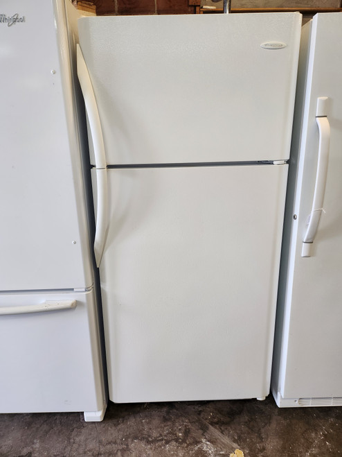 Frigidaire Gallery Series 18.2 Cu. Ft. Top Freezer Refrigerator with 2 Sliding Full-Width Spill Safe Glass Shelves & 2 Clear Crispers: White LOCATED IN OUR PORTLAND OREGON APPLIANCE STORE SKU 23021
