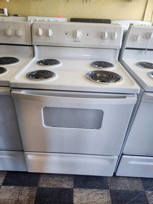 HOTPOINT 30 INCH FREESTANDING ELECRTIC RANGE MANUAL CLEAN OVEN COIL BURNERS  3 SMALL 1 LARGE STORAGE DRAWER WHITE LOCATED IN OUR PORTLAND OREGON APPLIANCE STORE SKU 23060