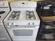 GE FREESTANDING 30 INCH GAS RANGE 4 BURNER HI/LO BROIL OPTION SELF CLEANING OVEN WHITE LOCATED IN OUR PORTLAND OREGON APPLIANCE STORE SKU 23083
