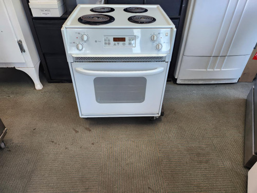 GE 27 INCH DROP IN ELECTRIC RANGE COIL BURNERS 3 SMALL 1 LARGE HI/LO BROIL OPTION SELF CLEANING OVEN WHITE LOCATED IN OUR PORTLAND OREGON APPLIANCE STORE SKU 23078