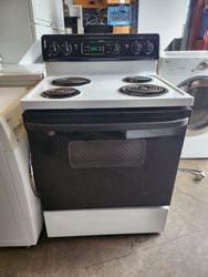 GE 30 INCH FREESTANDING ELECTRIC RANGE COIL BURNERS 2 LARGE 2 SMALL HI LO BROIL SETTING SELF CLEANING OVEN WHITE WITH BLACK GLASS OVEN DOOR WITH WINDOW LOCATED IN OUR PORTLAND OREGON APPLIANCE STORE SKU 23119