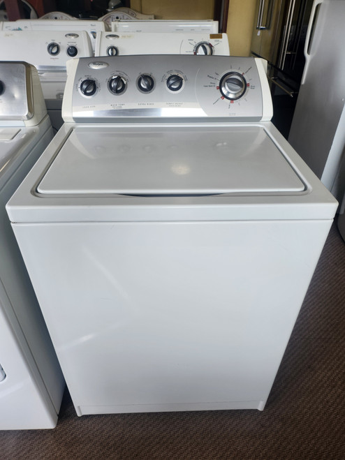 WHIRLPOOL TOP LOAD WASHER WITH QUICK WASH SOAK AND PREWASH OPTION 5 WATER LEVELS EXTRA RINSE 4 TEMPERATURE WHITE LOCATED IN OUR PORTLAND OREGON APPLIANCE STORE SKU 23144