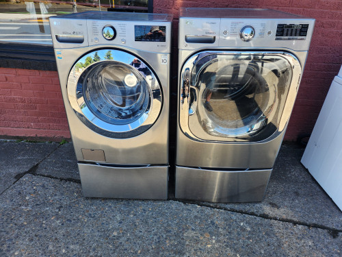 LG FRONT LOAD SET WASHER 5 TEMPERATUE 4 SPEED PLUS NO SPIN 5 SOIL LEVELS DRYER 12 CYCLES 5 TEMPERATURE OPTIONS LOCATED IN OUR PORTLAND OREGON APPLIANCE STORE SKU 23165