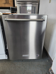 KITCHEN AID Stainless Steel Interior Cutlery Tray Leak Sensor Cutlery (Silverware) Basket Hard Food Disposer: Front Control Dishwasher Cycles Heavy Cycle Sanitize:  Quick Wash Number Shelves/Racks 3 Adjustable Rack STAINLESS  SKU 23176