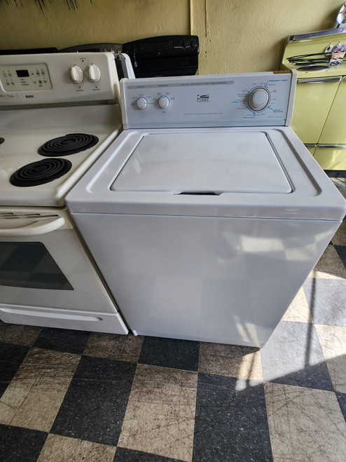 ESTATE BY WHIRLPOOL TOP LOAD WASHER HEAVY DUTY SUPER CAPACITY 8 CYCLE WITH 4 SPEED COMBINATIONS 4 WATER LEVELS 4 TEMPERATURE WHITE LOCATED IN OUR PORTLAND OREGON APPLIANCE STORE SKU 23190