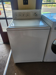 KENMORE ELITE TOP LOAD WASHER HEAVY DUTY KING SIZE CAPACITY WITH 3 SPEED MOTOR 5 LOAD SIZE SETTINGS 7 TEMPERATURE OPTIONS 2ND RINSE SOAK SETTING WHITE LOCATED IN OUR PORTLAND OREGON APPLIANCE STORE SKU 23194