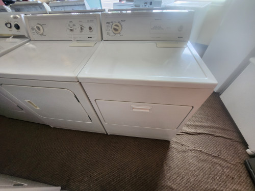 KENMORE 4 CYCLE ELECTRIC DRYER 2 AUTO DRY 1 TIMED AND AIR DRY OPTION TOP FILTER PULL DOWN DOOR WHITE LOCATED IN OUR PORTLAND OREGON APPLIANCE STORE SKU 23196