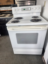 KENMORE 30 INCH FREESTANDING ELECTRIC RANGE COIL BURNERS 2 LARGE 2 SMALL SELF CLEANING OVEN WHITE LOCATED IN OUR PORTLAND OREGON APPLIANCE STORE SKU 23228