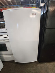 Maytag Heritage Series 30 1/4 Inch Upright Freezer with 15.7 cu. ft. Capacity, 3 Wire Shelves, 5 Door Bins, LED Lighting, Fast Freeze Option, Reversible Door and Frost Free WHITE LOCATED IN OUR PORTLAND OREGON APPLIANCE STORE SKU 23230
