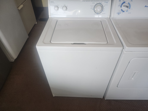 KIRKLAND BY WHIRLPOOL TOP LOAD WASHER 6 CYCLE HEAVY DUTY EXTRA LARGE CAPACITY 2 LOAD SIZE OPTIONS 3 TEMPERATURE WHITE LOCATED IN OUR PORTLAND OREGON APPLIANCE STORE SKU 23244