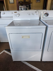 KENMORE HEAVY DUTY KING SIZE CAPACITY ELECTRIC DRYER 3 CYCLE SETTINGS AUTO DRY TIMED DRY PLUS AIR DRY 4 TEMPERATURE PULL DOWN HAMPER DOOR WHITE LOCATED IN OUR PORTLAND OREGON APPLIANCE STORE SKU 23254