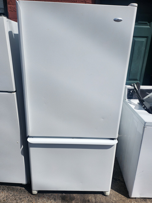 AMANA 25 CUBIC FOOT REFRIGERATOR BOTTOM FREEZER INTERNAL WATER DISPENSER WITH ICE MAKER GLASS SHELVES 2 CRISPER DRAWER 1 LARGE DELI DRAWER SIDE SWING FREEZER DOOR WHITE LOCATED IN OUR PORTLAND OREGON APPLIANCE STORE SKU 23263