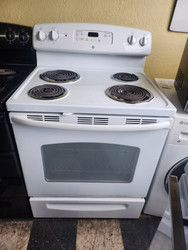 GE 30 INCH FREESTANDING ELECTRIC RANGE COIL BURNERS 2 LARGE 2 SMALL SELF CLEANING OVEN HI LO BROIL SETTING STORAGE DRAWER WHITE LOCATED IN OUR PORTLAND OREGON APPLIANCE STORE SKU 23266