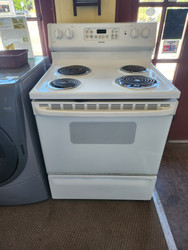 HOTPOINT FREESTANDING 30 INCH ELECTRIC RANGE COIL BURNERS 2 LARGE 2 SMALL HI-LO BROIL OPTION SELF CLEANING OVEN WHITE LOCATED IN OUR PORTLAND OREGON APPLIANCE STORE SKU 23299