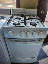 HOTPOINT 20 INCH FREESTANDING 4 BURNER GAS RANGE MANUAL CLEAN OVEN WHITE LOCATED IN OUR PORTLAND OREGON APPLIANCE STORE SKU 23306