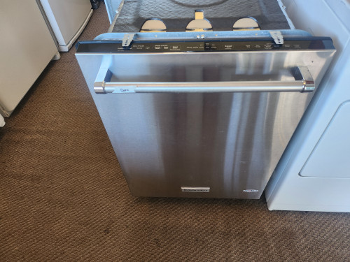 KITCHAID DISHWAHER 24 INCH Pro-Scrub Pro-Wash Express Wash Third Level Rack Heat Dry Option Satin Glide(R) Max Rails (Upper and Lower Racks STAINLESS LOCATED IN OUR PORTLAND OREGON APPLIANCE STORE SKU 23313