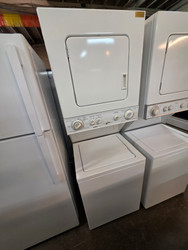 KENMORE 120V LAUNDRY CENTER 8 CYCLE WASHER WITH PREWASH AND SOAK OPTION 4 TEMPERATURE DRYER 3 DRY SETTING AUTO DRY TIME DRY PLUS AIR DRY CAN NOT OPEERATE WASH AND AT THE SAME TIME LOCATED IN OUR PORTLAND OREGON APPLIANCE STORE SKU 23345